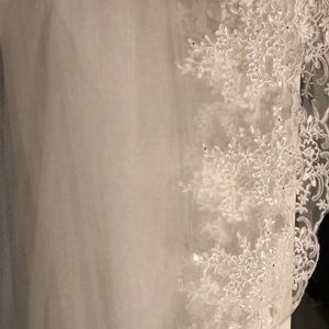 Cathedral length veil never worn